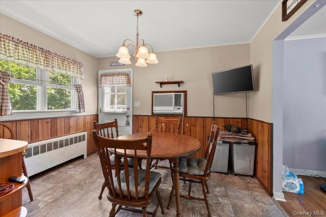 101 Lake Avenue, Saint James, NY 11780