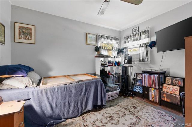 101 Lake Avenue, Saint James, NY 11780