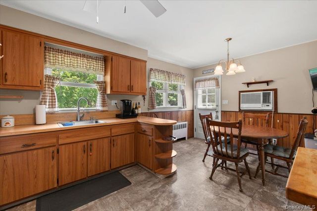 101 Lake Avenue, Saint James, NY 11780