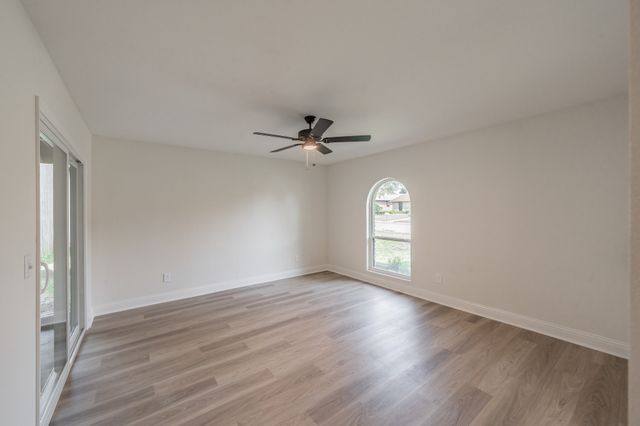 1946 Chesham Drive, Carrollton, TX 75007