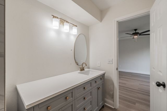 1946 Chesham Drive, Carrollton, TX 75007