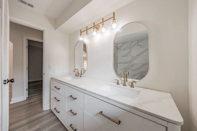 1946 Chesham Drive, Carrollton, TX 75007