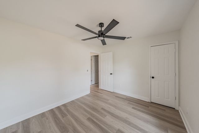 1946 Chesham Drive, Carrollton, TX 75007