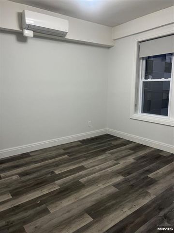 104 Park Avenue, Rutherford, NJ 07070