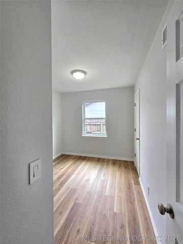 11618 E 27th Street, Tulsa, OK 74129