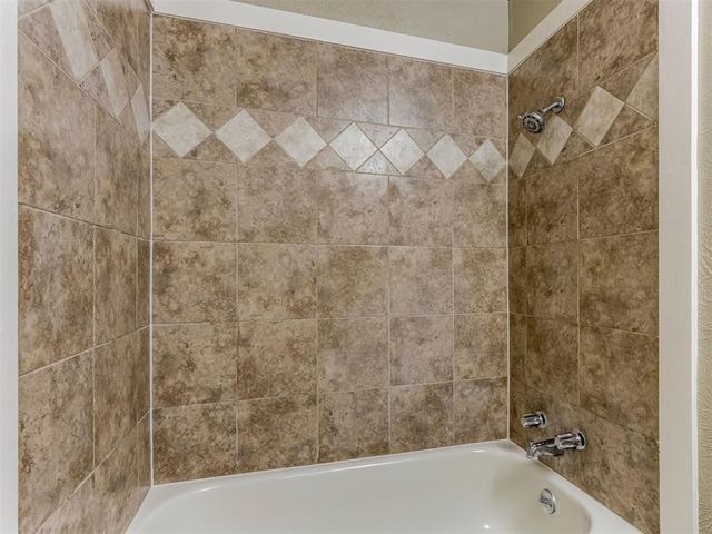 508 W Lockheed Drive, Midwest City, OK 73110