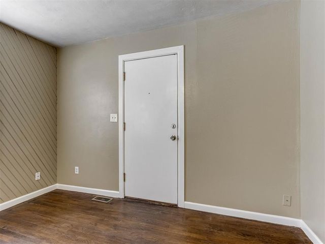 508 W Lockheed Drive, Midwest City, OK 73110