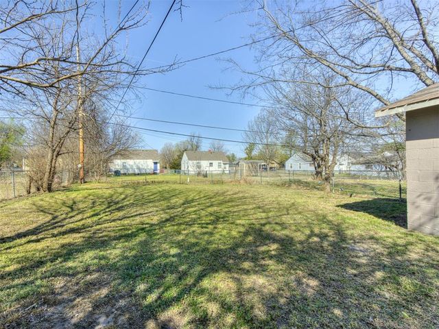 508 W Lockheed Drive, Midwest City, OK 73110