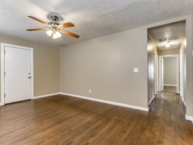 508 W Lockheed Drive, Midwest City, OK 73110