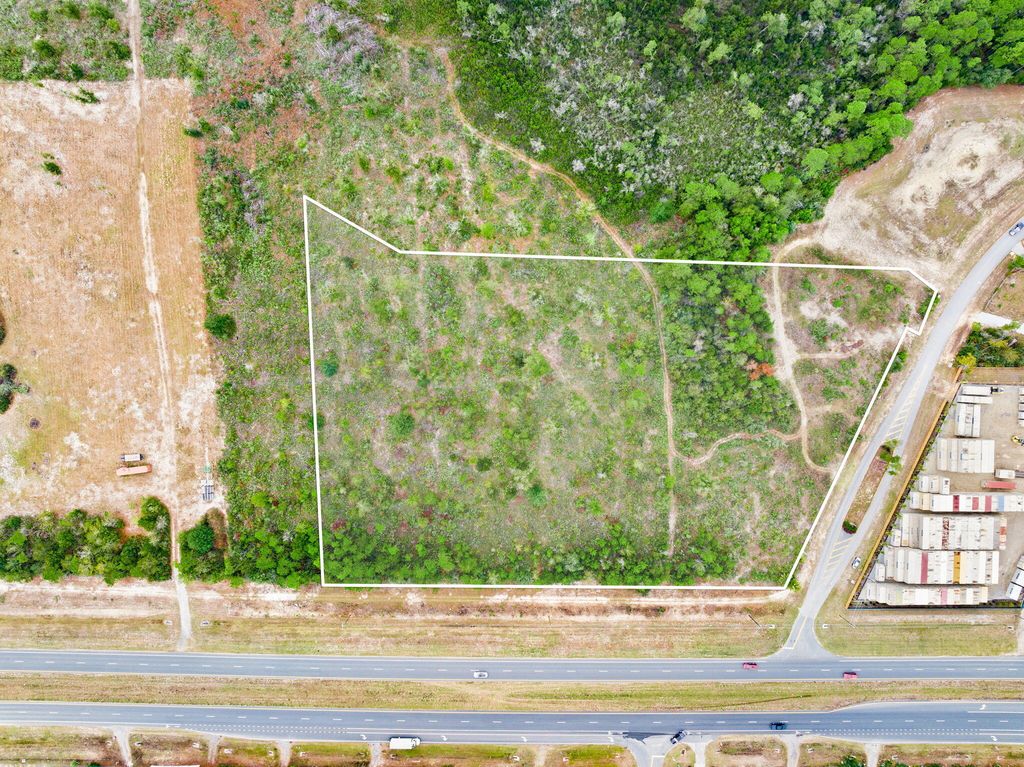 12135 Highway 77, Southport, FL 32409