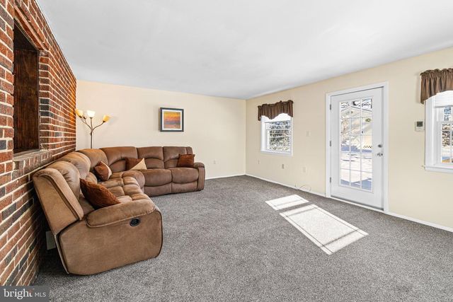 2009 PARKVIEW AVE, Abington, PA 19001