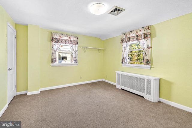 2009 PARKVIEW AVE, Abington, PA 19001