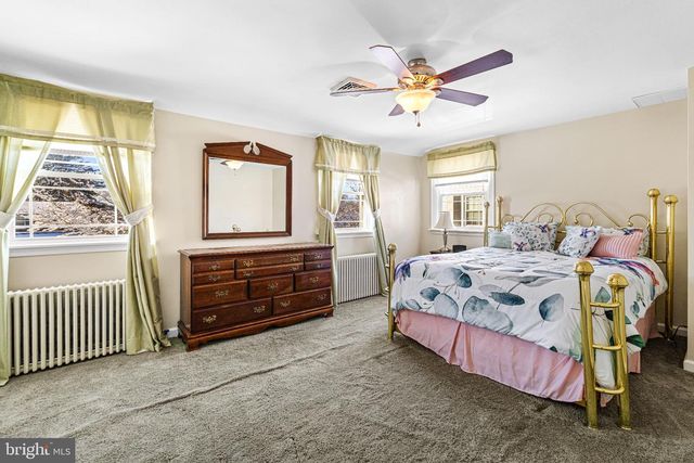 2009 PARKVIEW AVE, Abington, PA 19001