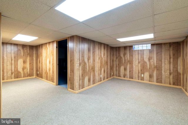 2009 PARKVIEW AVE, Abington, PA 19001