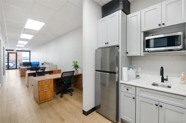 22024 Hempstead Avenue, Queens Village, NY 11429