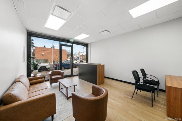 22024 Hempstead Avenue, Queens Village, NY 11429