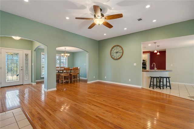 6516 Masters Place, Van Buren, AR 72956