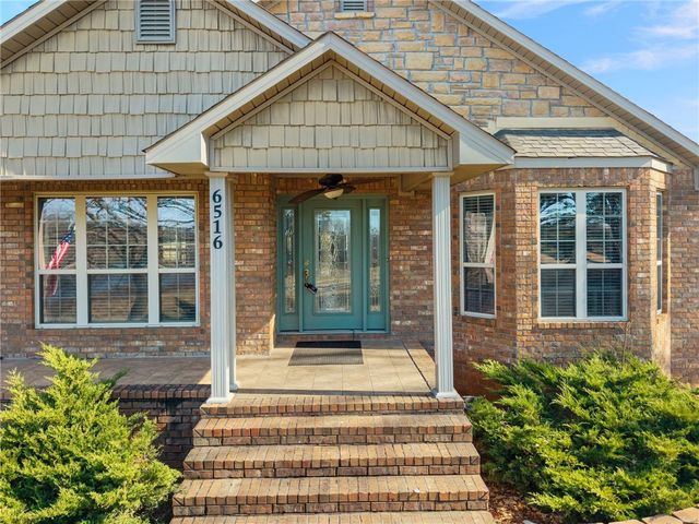 6516 Masters Place, Van Buren, AR 72956