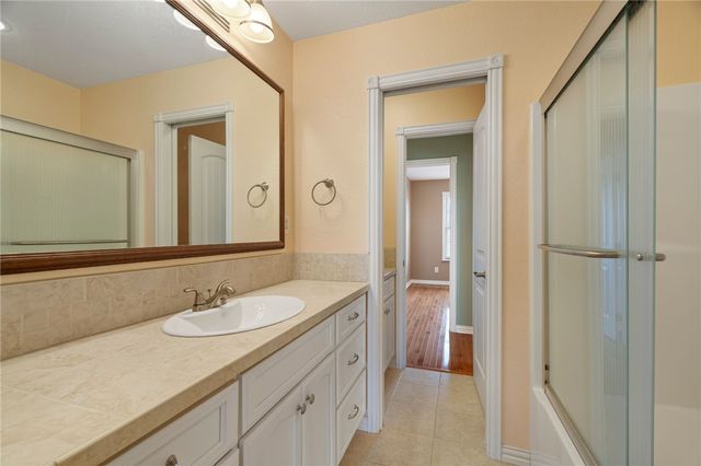 6516 Masters Place, Van Buren, AR 72956