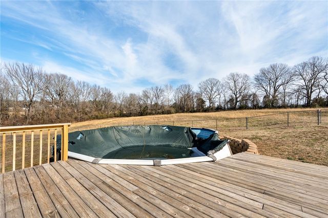 6516 Masters Place, Van Buren, AR 72956