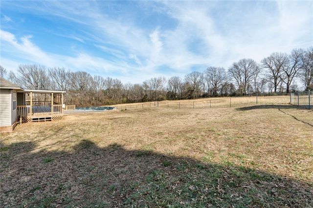 6516 Masters Place, Van Buren, AR 72956