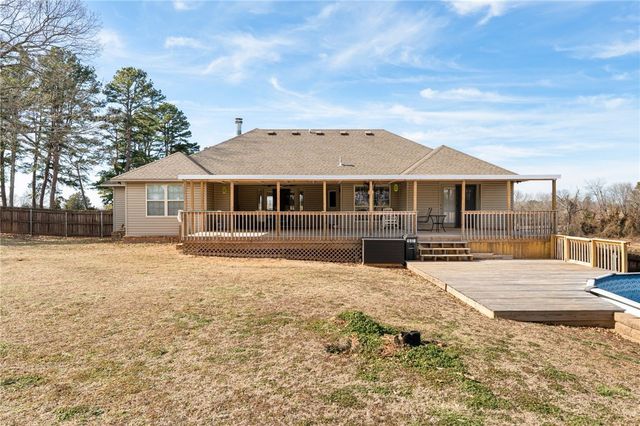 6516 Masters Place, Van Buren, AR 72956