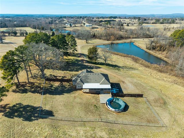 6516 Masters Place, Van Buren, AR 72956