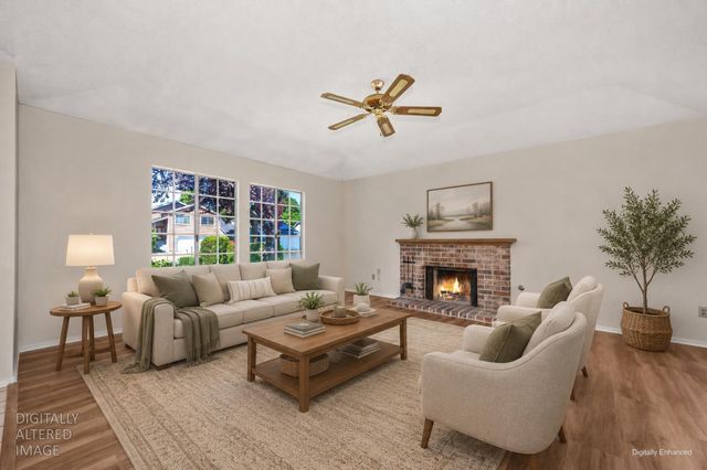 1400 Pebblewood Dr, Sacramento, CA 95833