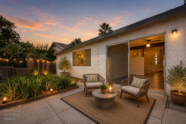 1400 Pebblewood Dr, Sacramento, CA 95833