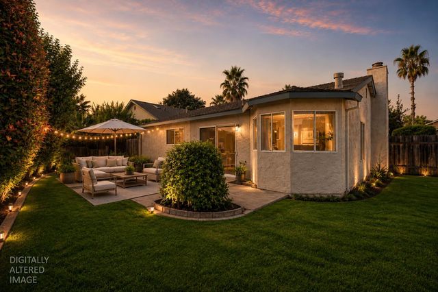 1400 Pebblewood Dr, Sacramento, CA 95833