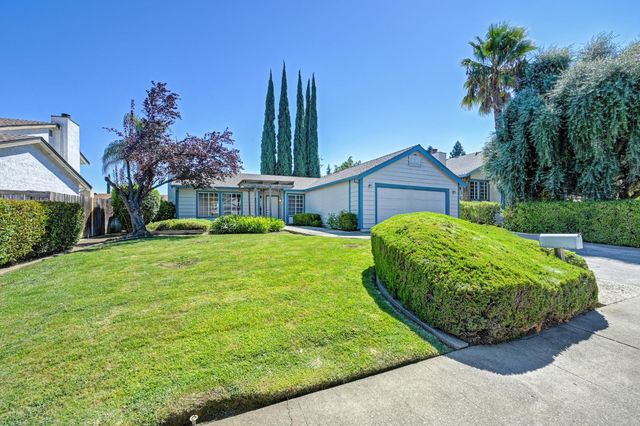 1400 Pebblewood Dr, Sacramento, CA 95833