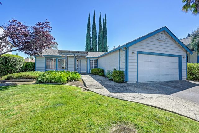 1400 Pebblewood Dr, Sacramento, CA 95833