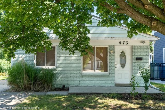 973 E 14 Mile Road, Birmingham, MI 48009