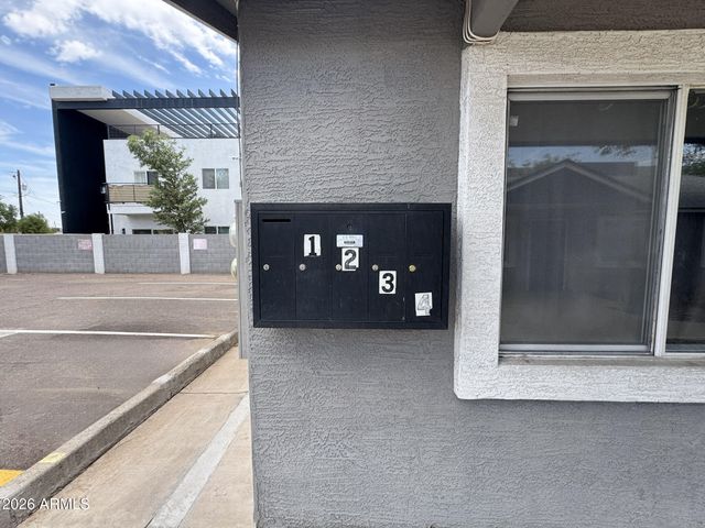 1445 E TAYLOR Street 2, Phoenix, AZ 85006