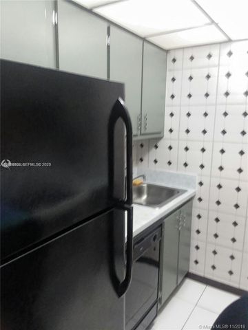 5991 Washington St 225, Hollywood, FL 33023