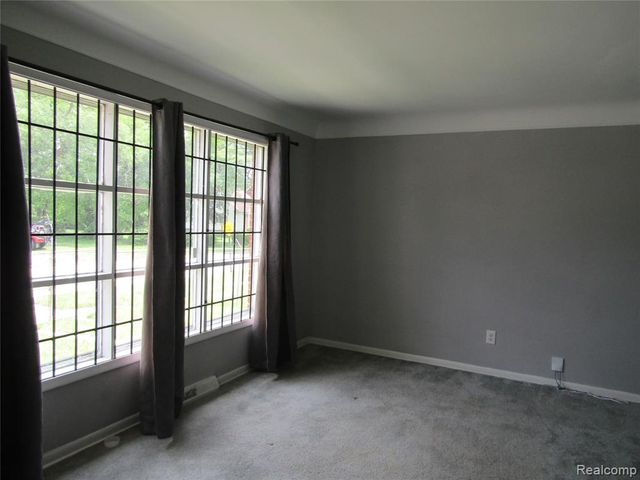 14939 S Cruse Street, Detroit, MI 48227
