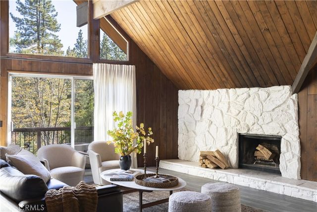 572 Brentwood, Lake Arrowhead, CA 92352