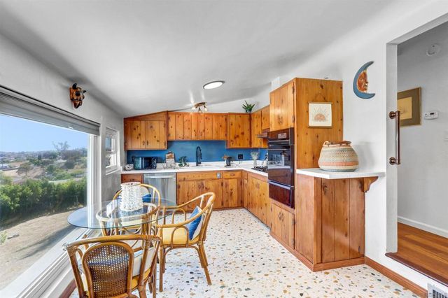 1305 Bakersfield, Lemon Grove, CA 91945