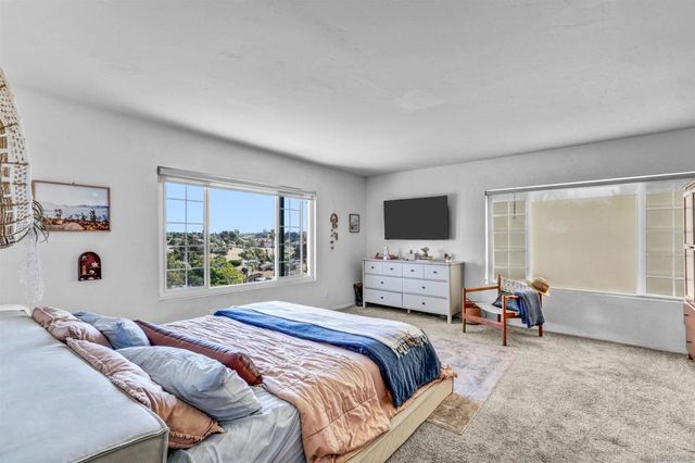 1305 Bakersfield, Lemon Grove, CA 91945