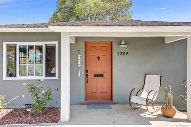 1305 Bakersfield, Lemon Grove, CA 91945