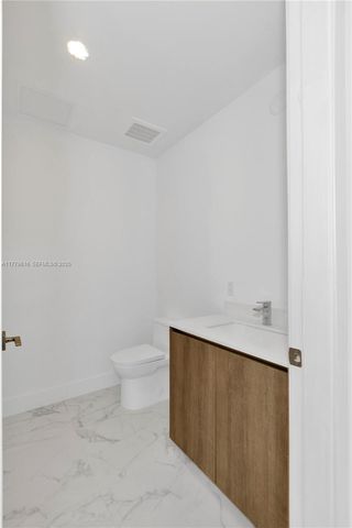 17550 Collins Avenue 1502, Sunny Isles Beach, FL 33160