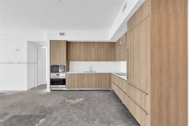 17550 Collins Avenue 1502, Sunny Isles Beach, FL 33160