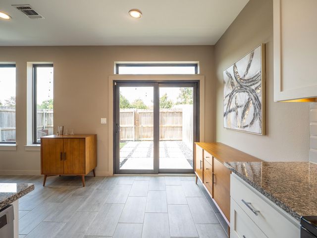 6409 Berkman DR 4, Austin, TX 78723