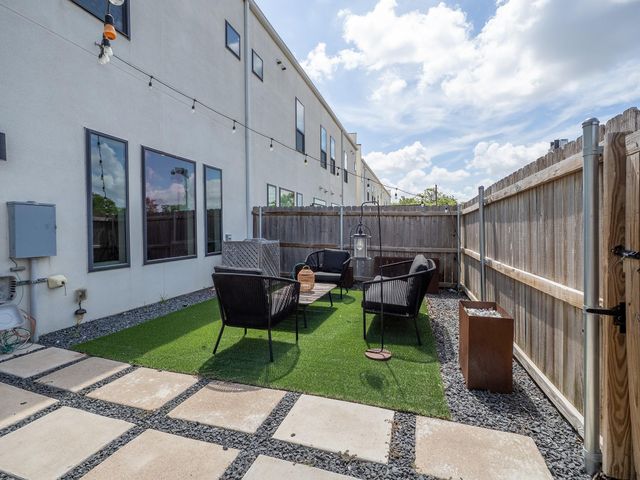 6409 Berkman DR 4, Austin, TX 78723