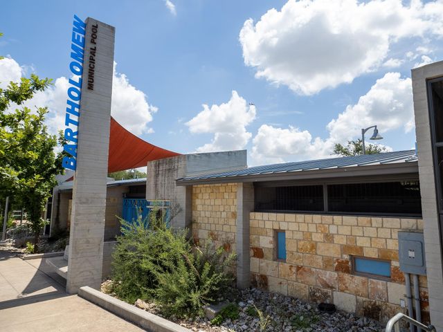 6409 Berkman DR 4, Austin, TX 78723