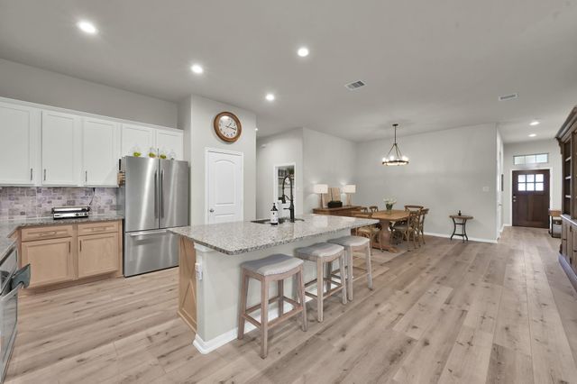 9203 White Tail Drive, Conroe, TX 77303