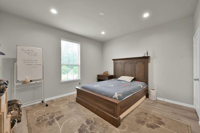 9203 White Tail Drive, Conroe, TX 77303