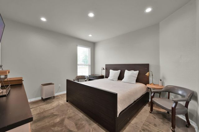 9203 White Tail Drive, Conroe, TX 77303