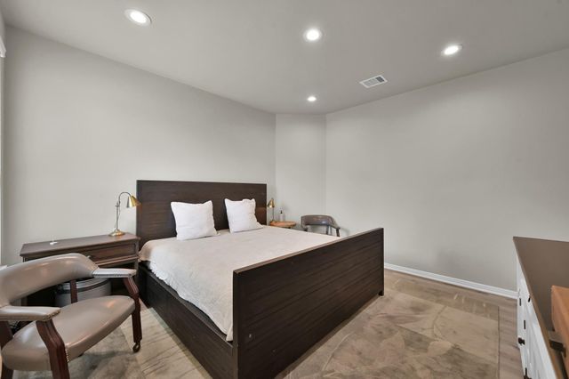 9203 White Tail Drive, Conroe, TX 77303