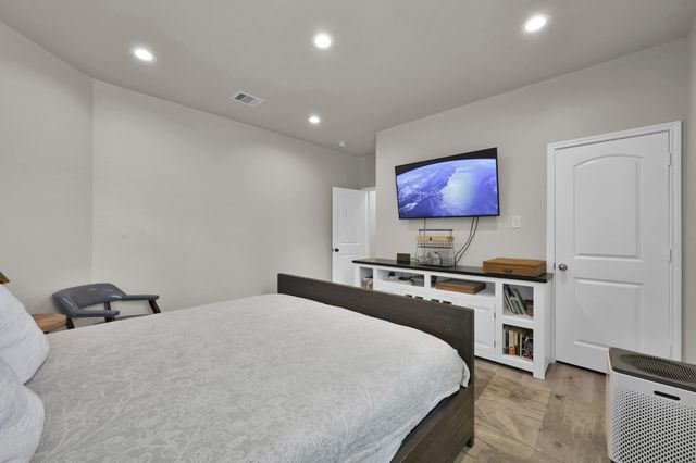 9203 White Tail Drive, Conroe, TX 77303